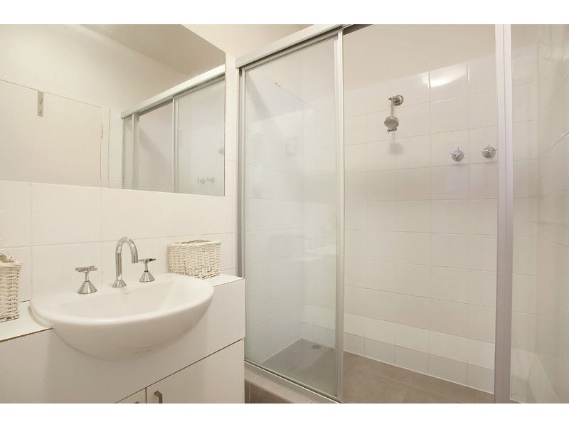 211/25 Hotham Street, East Melbourne VIC 3002