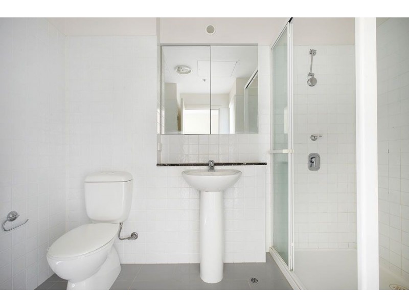 2505/250 Elizabeth Street, Melbourne VIC 3000