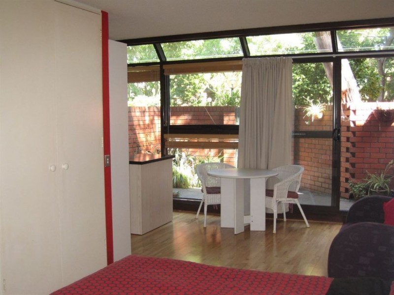 B11/335 Abbotsford Street, North Melbourne VIC 3051