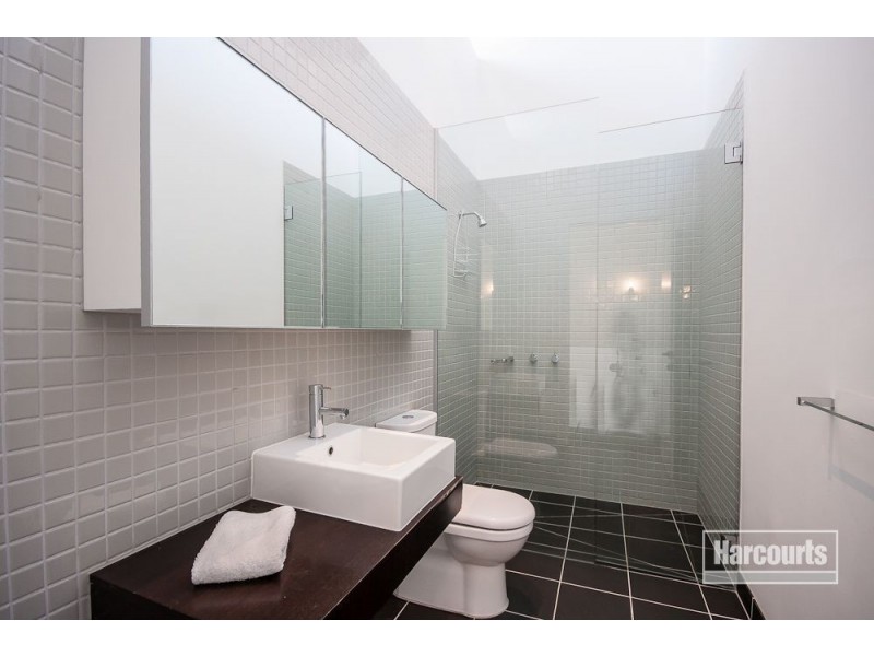 230/117 Studio Lane, Docklands VIC 3008