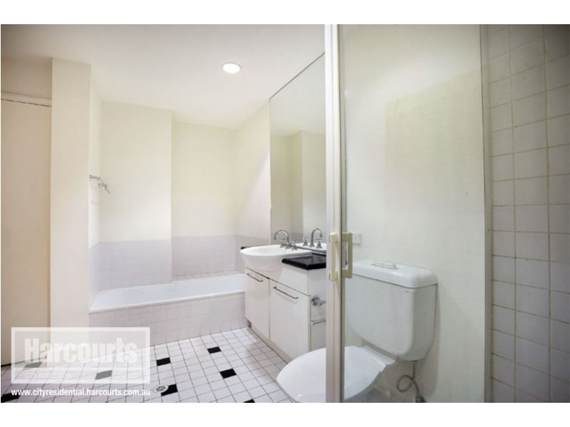 41/201 Wellington Parade South, East Melbourne VIC 3002