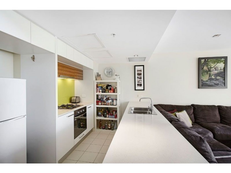 910/100 Harbour Esplanade, Docklands VIC 3008