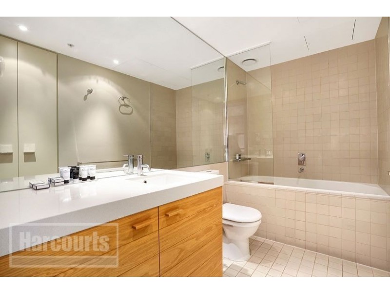 1208/2 New Quay Promenade, Docklands VIC 3008