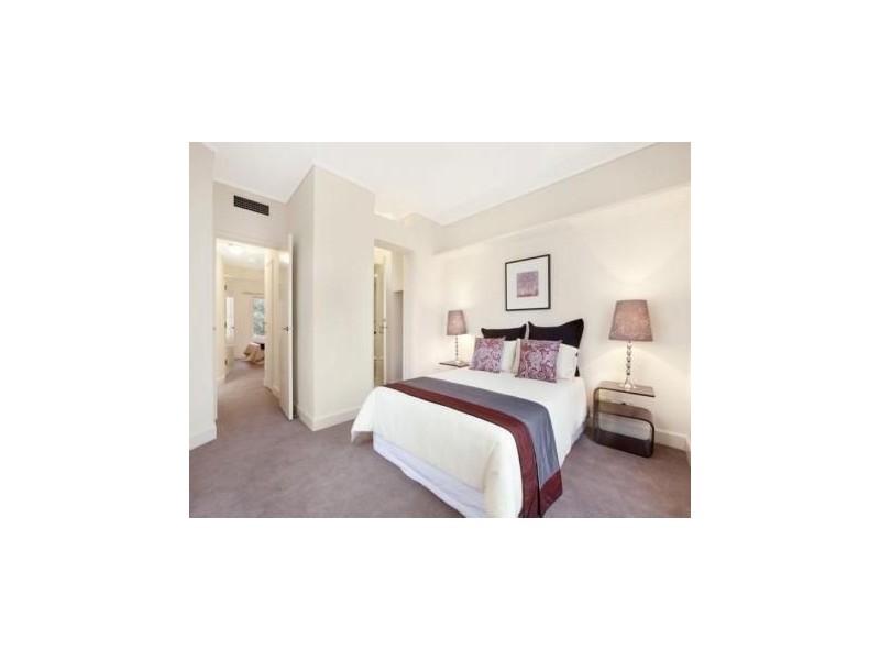 56/211 Wellington Parade South, East Melbourne VIC 3002