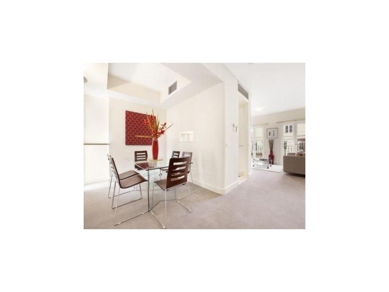 56/211 Wellington Parade South, East Melbourne VIC 3002