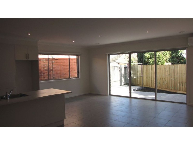 5 Oldfield Street, Sunshine West VIC 3020