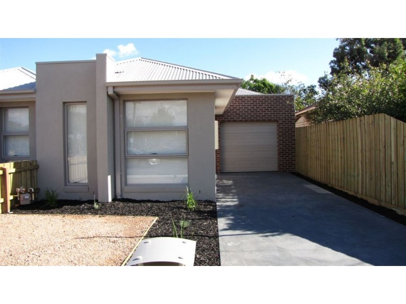 5A Oldfield Street, Sunshine West VIC 3020