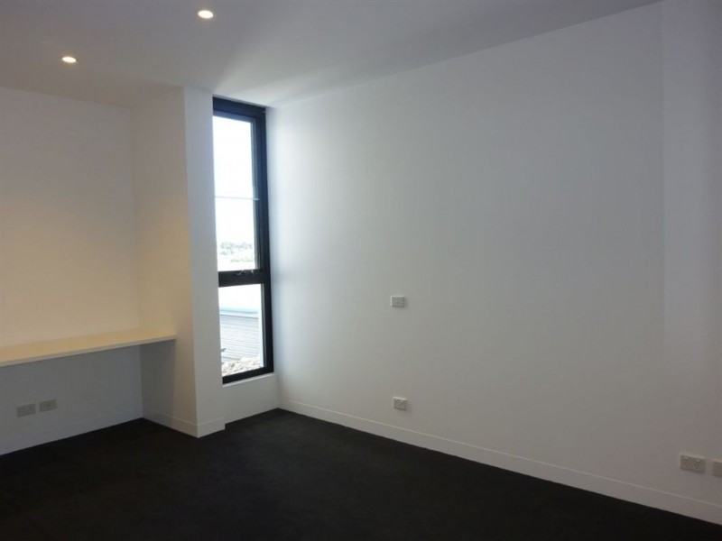 601/247 Racecourse Road, Kensington VIC 3031