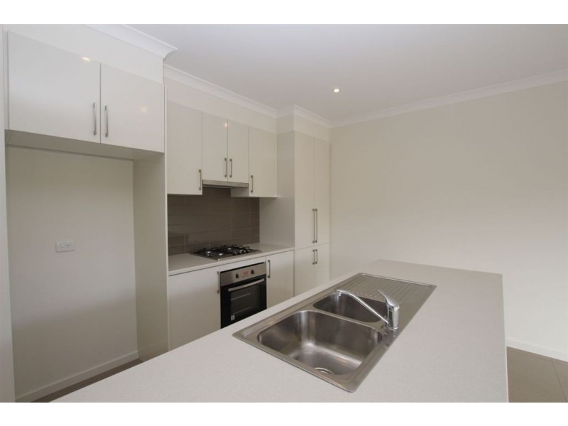 13 Berry Street, Sunshine North VIC 3020