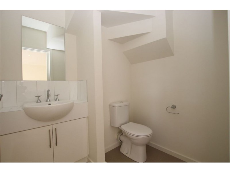 13 Berry Street, Sunshine North VIC 3020