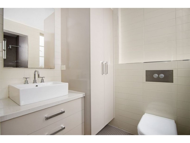 16/29 George Street, East Melbourne VIC 3002