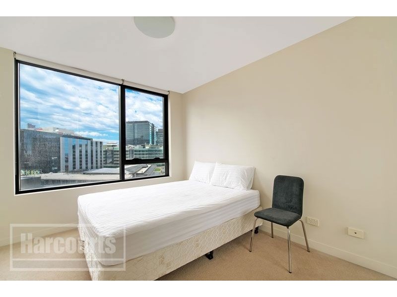 1207/100 Harbour Esplanade, Docklands VIC 3008