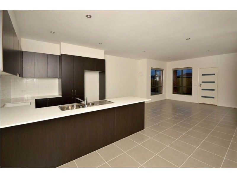 4/19 Rockbank Road, Ardeer VIC 3022