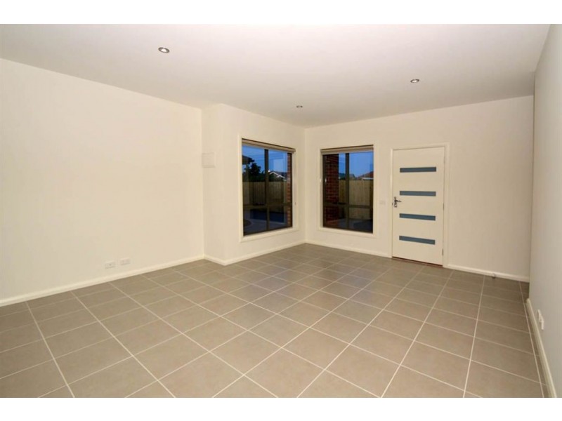 4/19 Rockbank Road, Ardeer VIC 3022