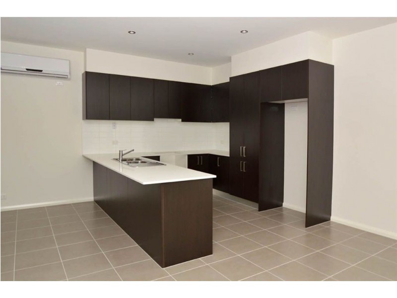 4/19 Rockbank Road, Ardeer VIC 3022