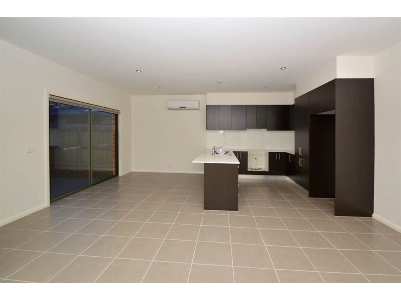 4/19 Rockbank Road, Ardeer VIC 3022