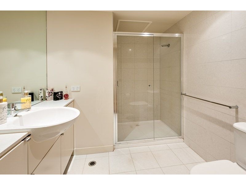 808/80 Clarendon Street, Southbank VIC 3006