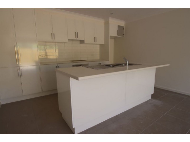 3/141 Glengala Road, Sunshine West VIC 3020