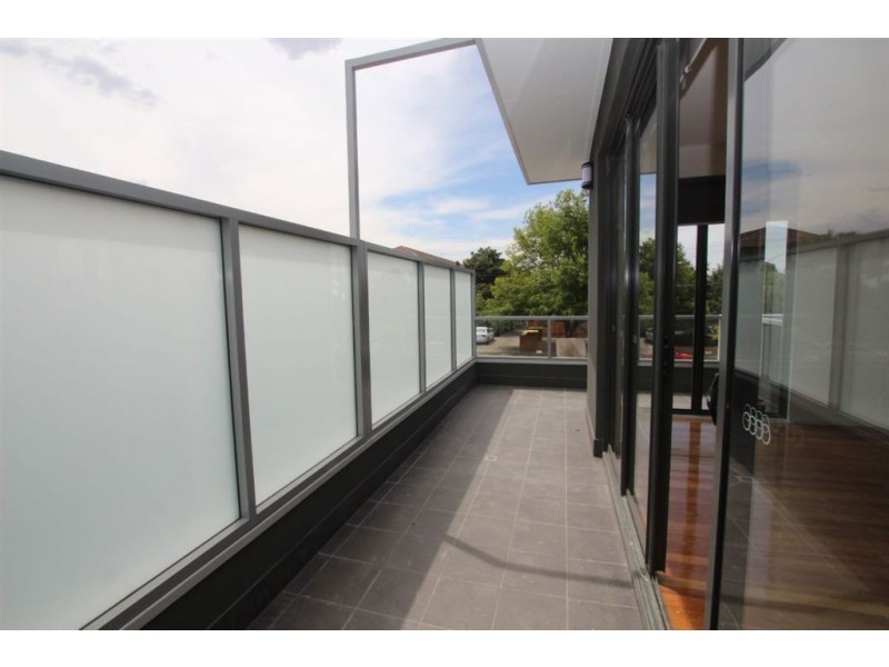 1 Carmichael Street, Footscray VIC 3011