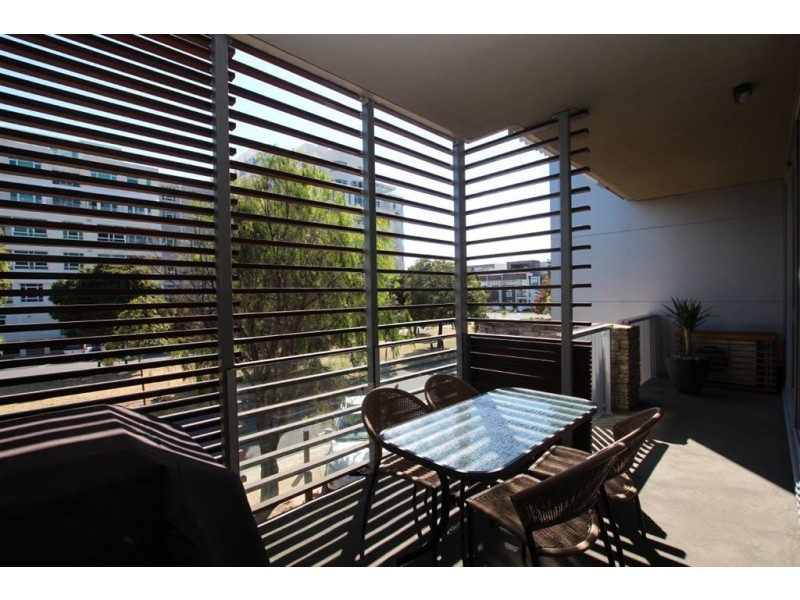 105/1 Danks Street West, Port Melbourne VIC 3207