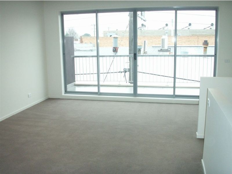 4/208 Albion Street, Brunswick VIC 3056