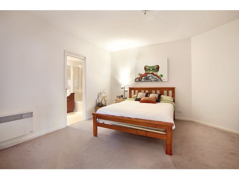 112/3 – 7a Alma Rd, St Kilda VIC 3182