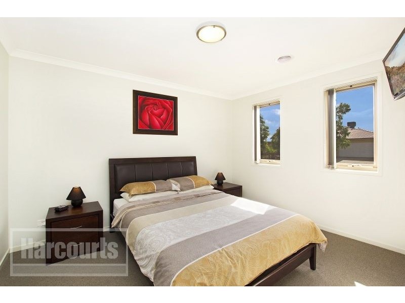 11 Creswick Avenue, Eynesbury VIC 3338