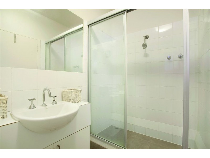 10/25 Hotham Street, East Melbourne VIC 3002
