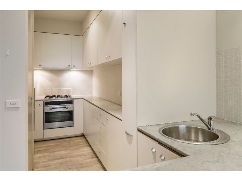 708/166 Wellington Parade, East Melbourne VIC 3002