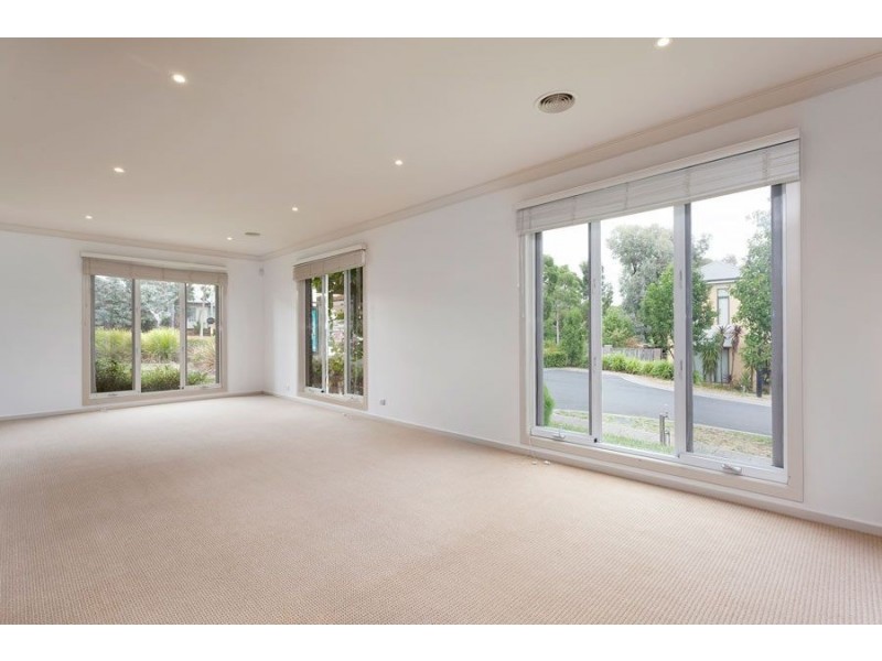 3 Mueller Close, Burwood VIC 3125