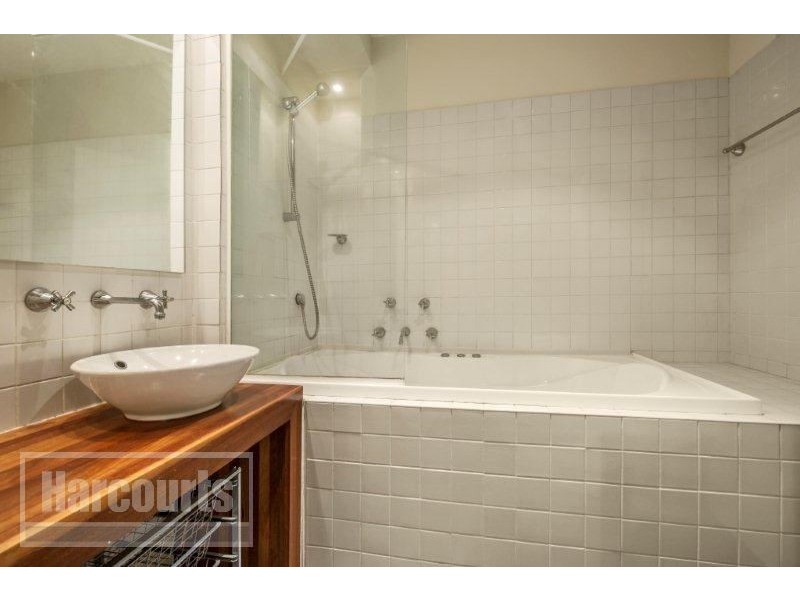 708/166 Wellington Parade, East Melbourne VIC 3002