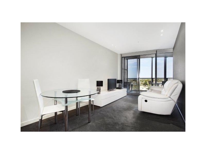 718/55 Queens Road, Melbourne VIC 3004