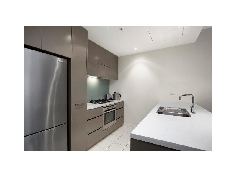 718/55 Queens Road, Melbourne VIC 3004