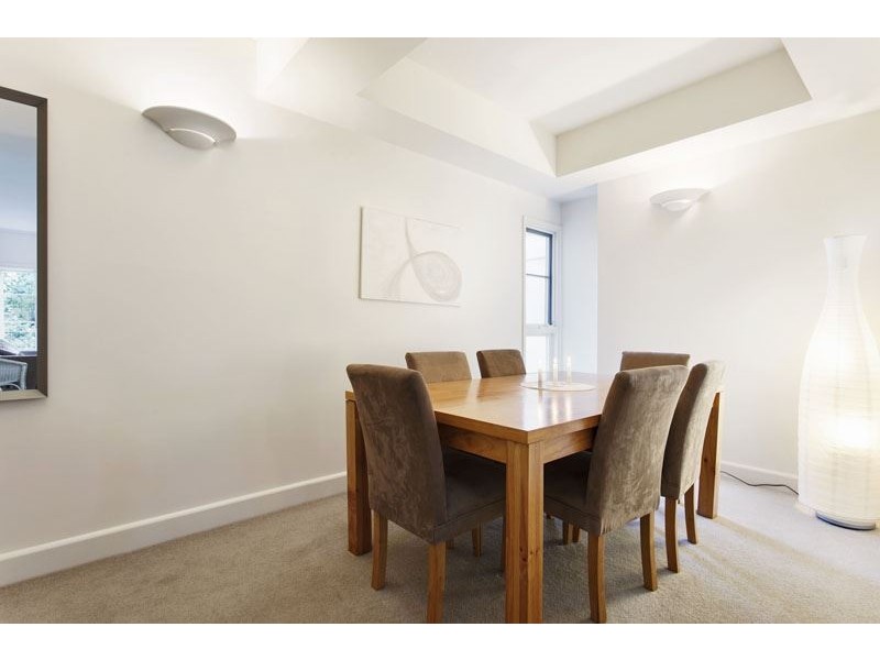 21/8 Wellington Crescent, East Melbourne VIC 3002