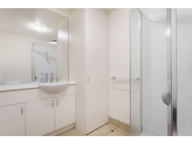 4123/550 Lygon Street, Carlton VIC 3053