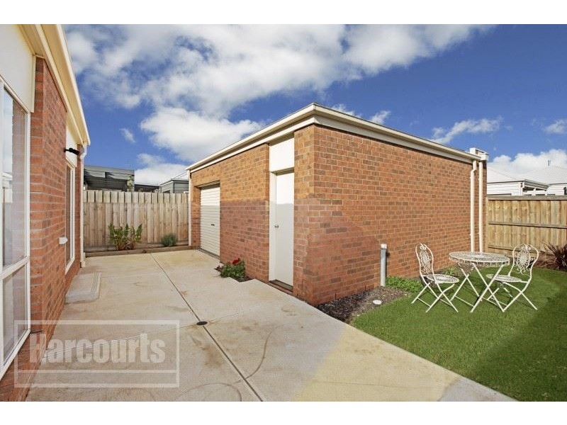 35 Eaglehawk Boulevard, Eynesbury VIC 3338