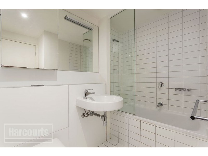 1810/620 Collins Street, Melbourne VIC 3000