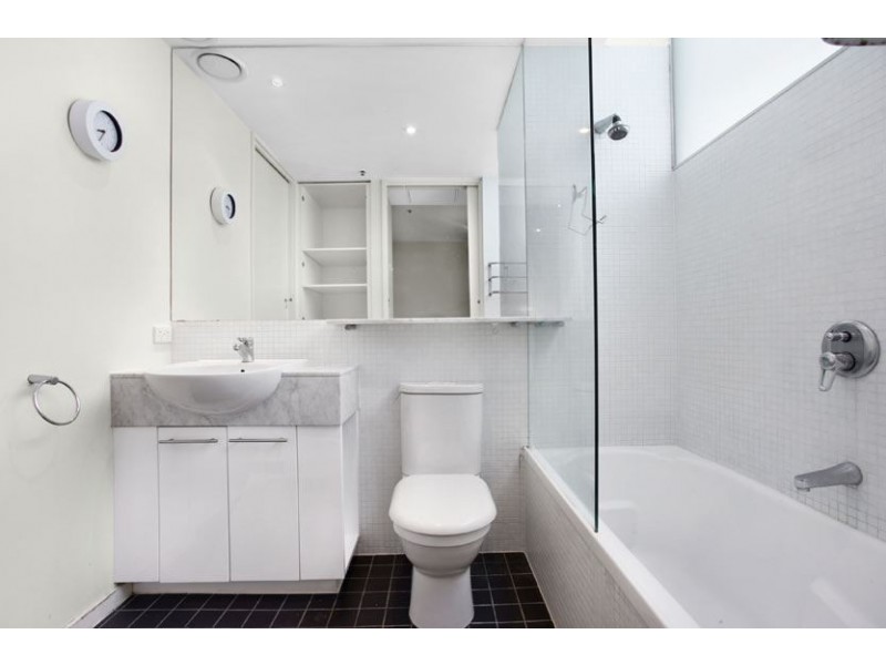 1104/225 Elizabeth Street, Melbourne VIC 3000