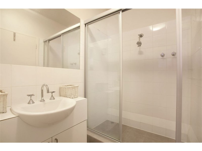 110/25 Hotham Street, East Melbourne VIC 3002