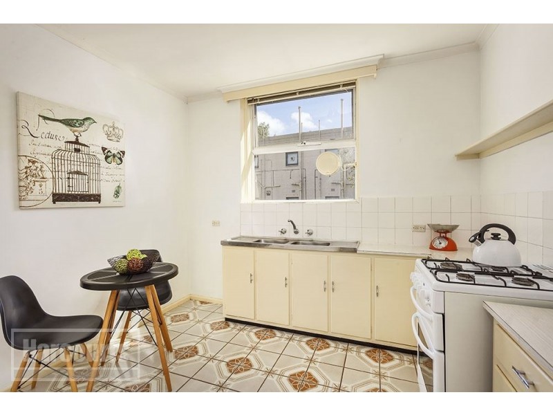 8/11 Fulton Street, St Kilda East VIC 3183