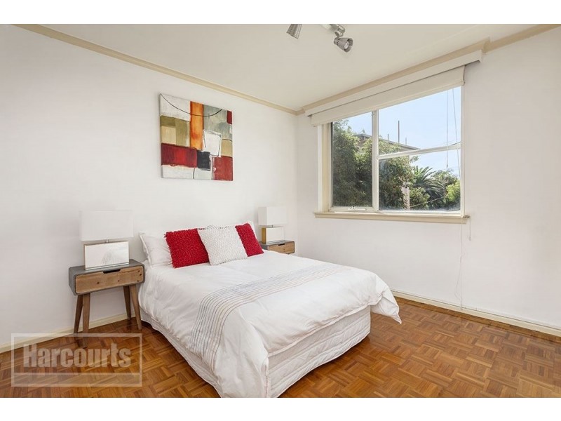 8/11 Fulton Street, St Kilda East VIC 3183