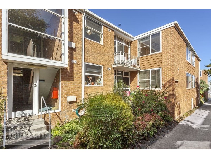 8/11 Fulton Street, St Kilda East VIC 3183