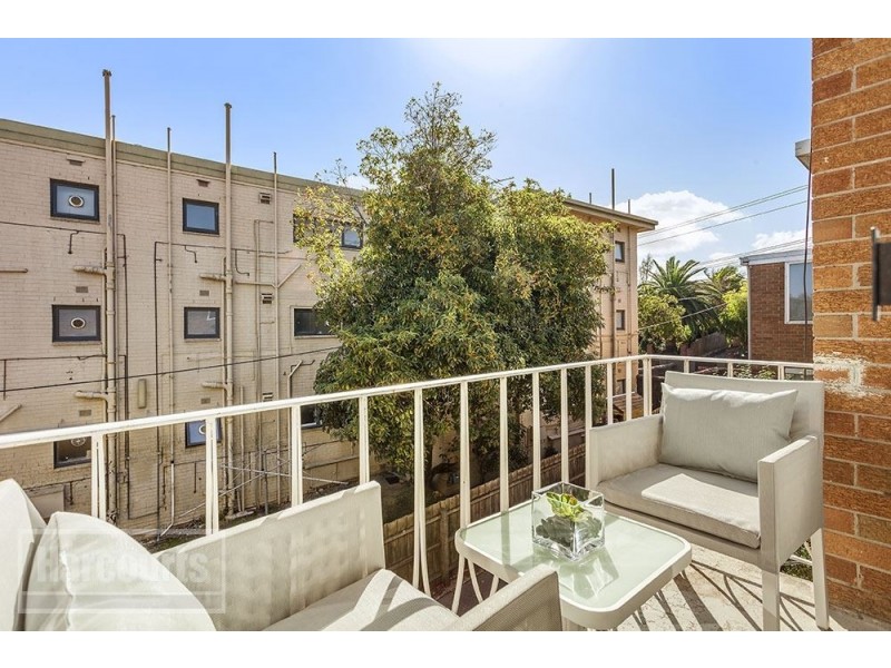 8/11 Fulton Street, St Kilda East VIC 3183