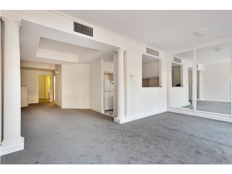 8/8 Wellington Crescent, East Melbourne VIC 3002