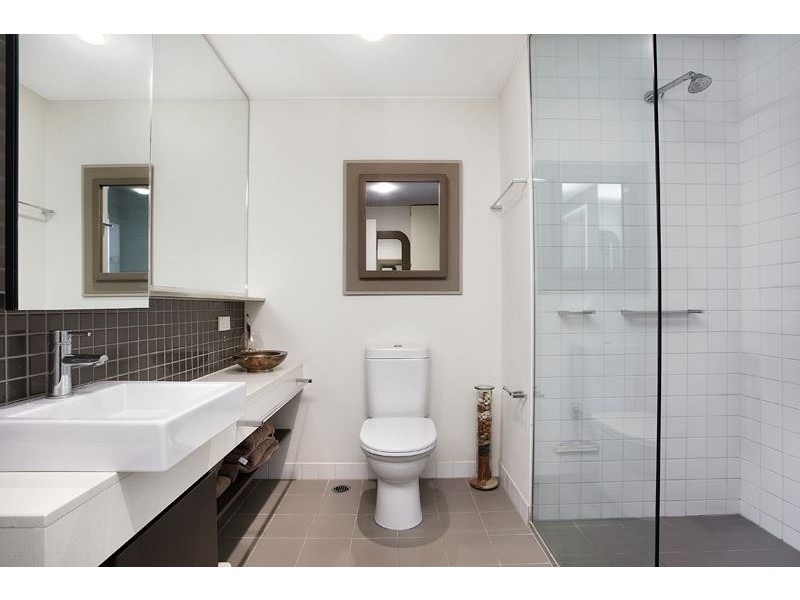 203/9 Eades Street, East Melbourne VIC 3002