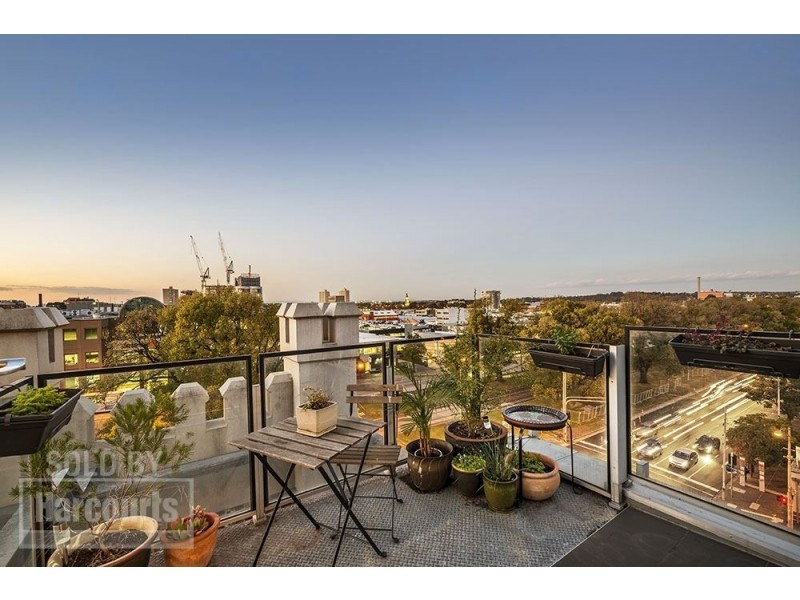 403K/211 Powlett Street, East Melbourne VIC 3002