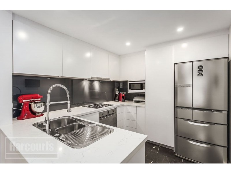 71/211 Wellington Parade South, East Melbourne VIC 3002