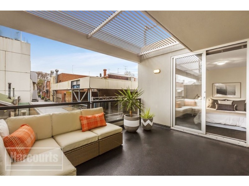 7 Magenta Place, Carlton VIC 3053