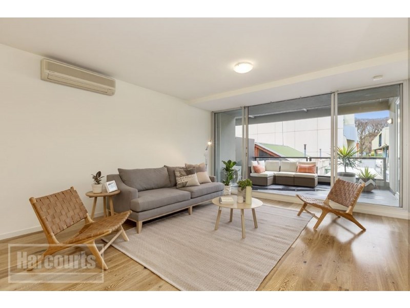 7 Magenta Place, Carlton VIC 3053