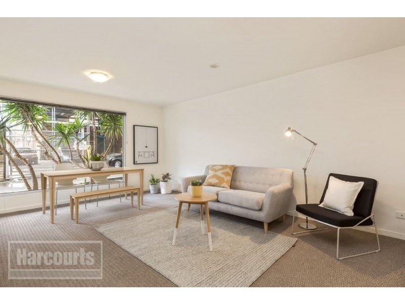 7 Magenta Place, Carlton VIC 3053